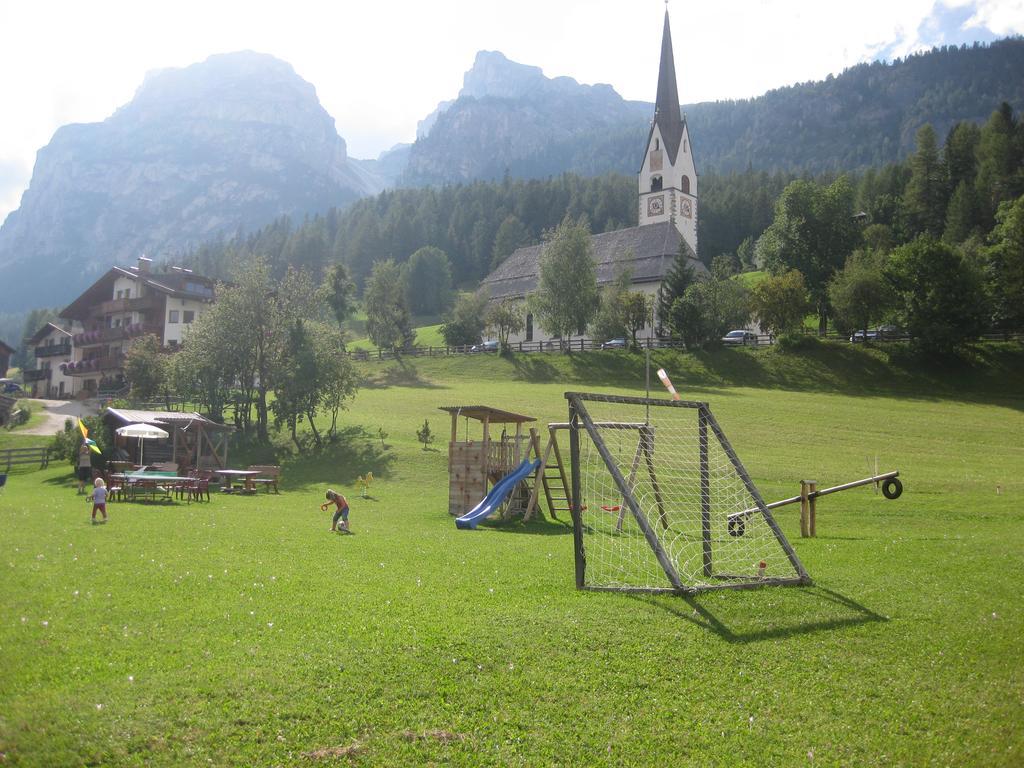 Garni Miriam La Villa (Trentino Alto Adige) Exterior foto
