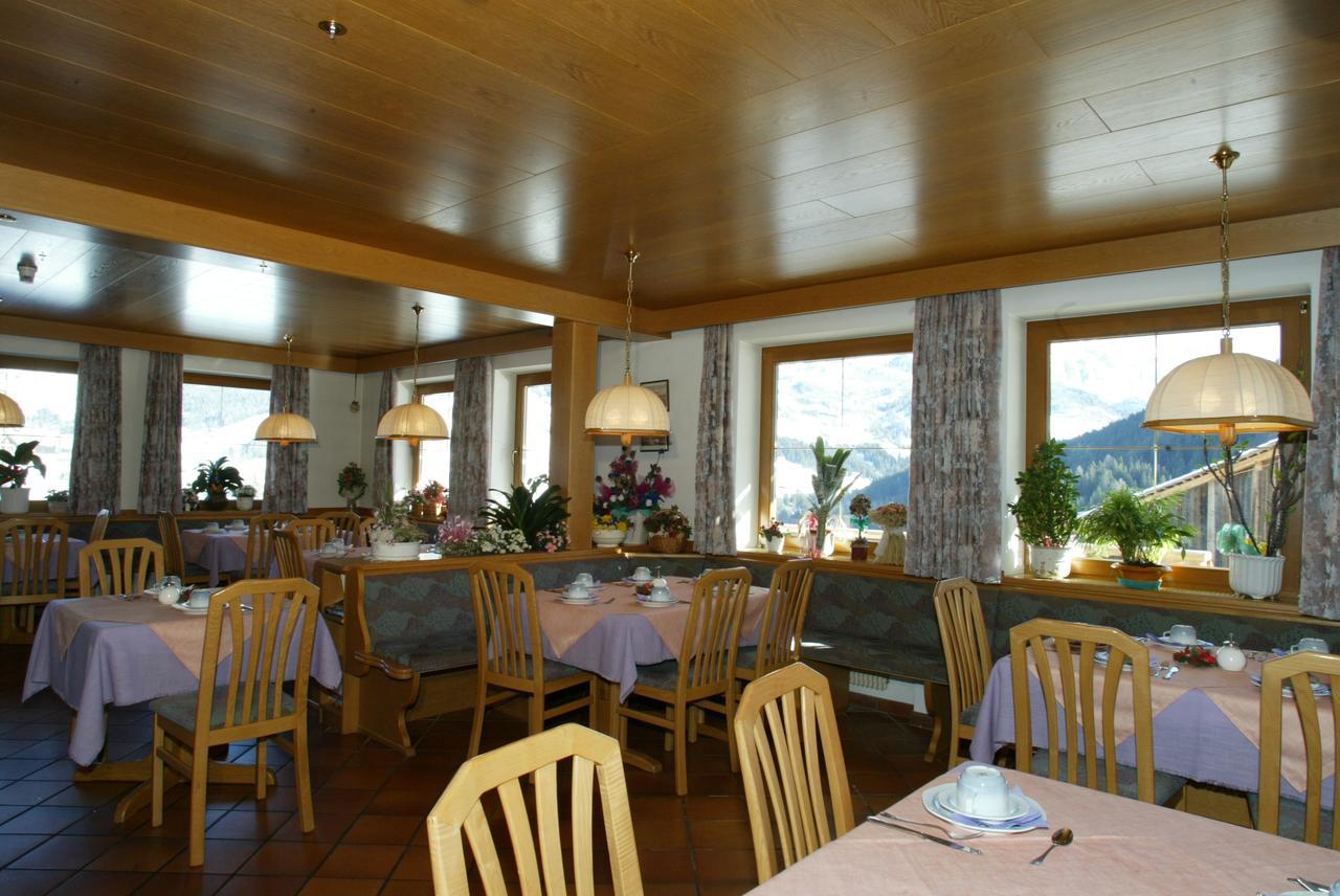 Garni Miriam La Villa (Trentino Alto Adige) Exterior foto